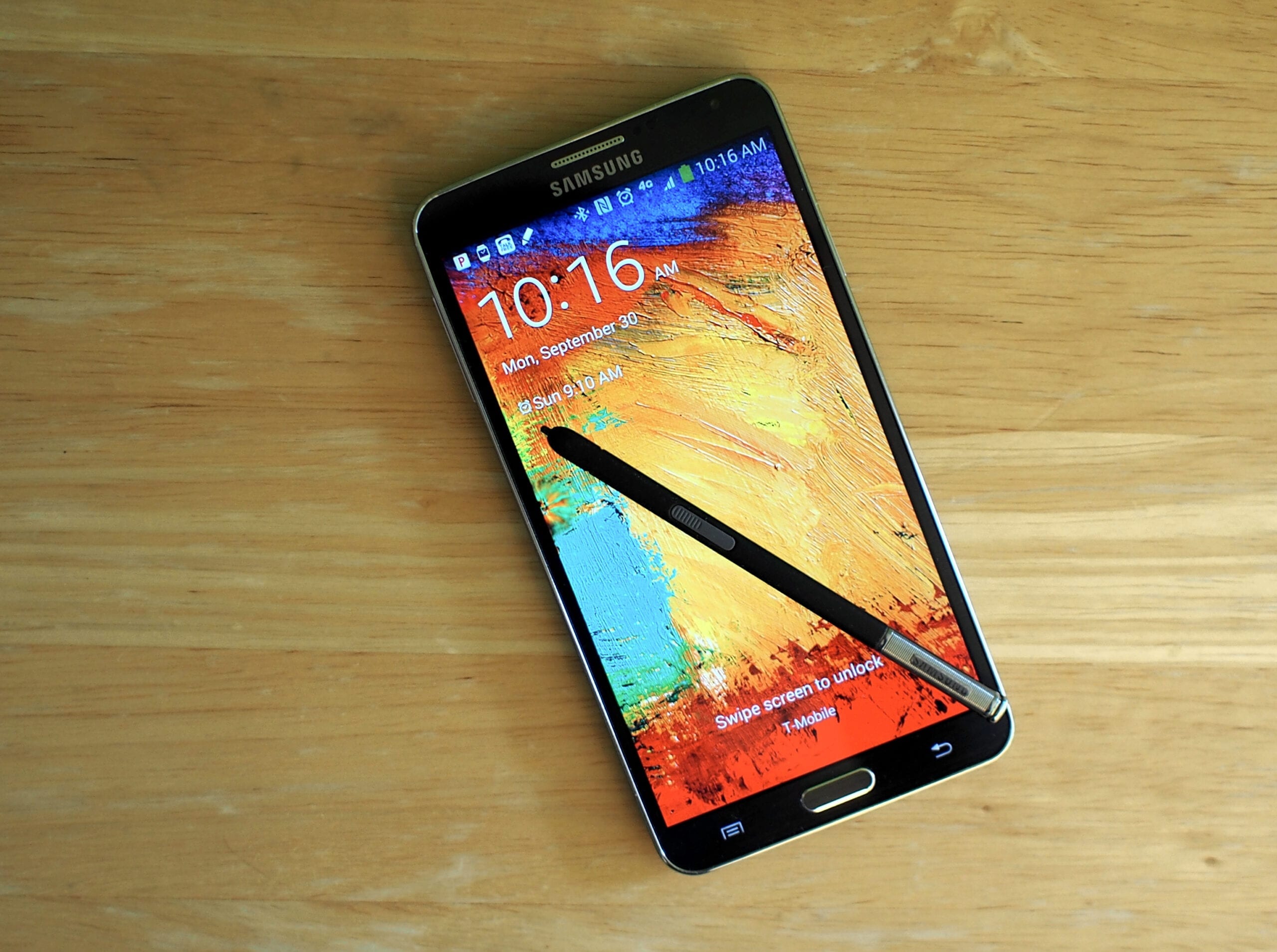 The first Samsung Galaxy Note 4 have manufacturing flaws