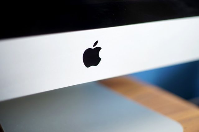 iMac Apple Logo