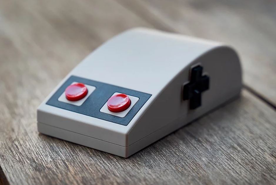 8BidtDo creates a cool mouse inspired by the NES controller
