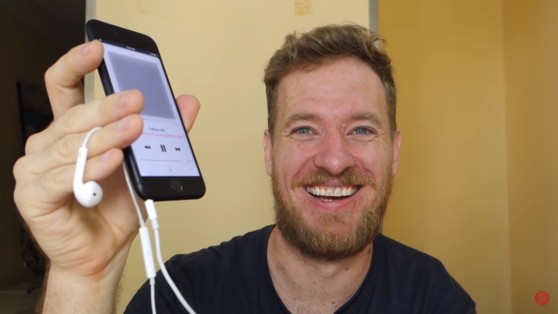 Scotty Allen does it again, now adding a 3.5mm headphone jack on an iPhone 7