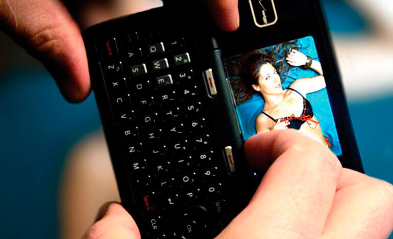 Sextortion: how to beware of the new electronic blackmail